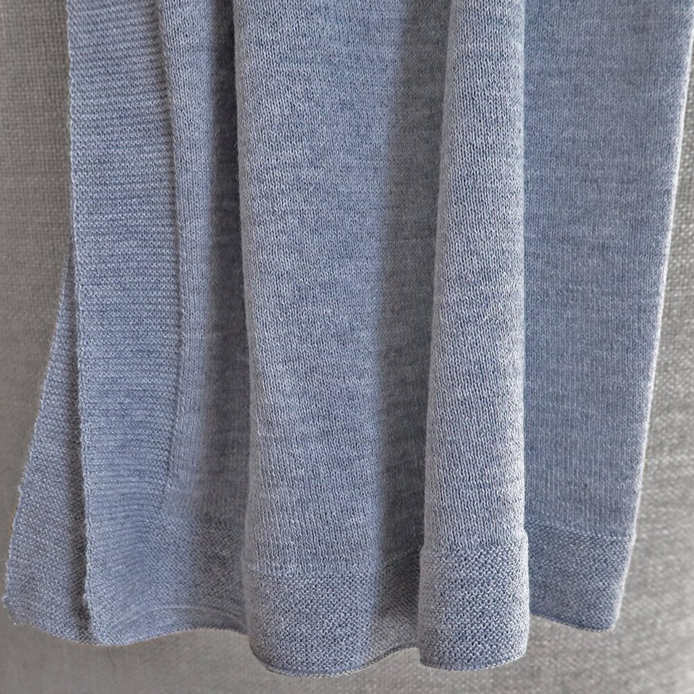 Fabric Junkies Travel Blanket 100% Lightweight Alpaca / DUSTY BLUE
